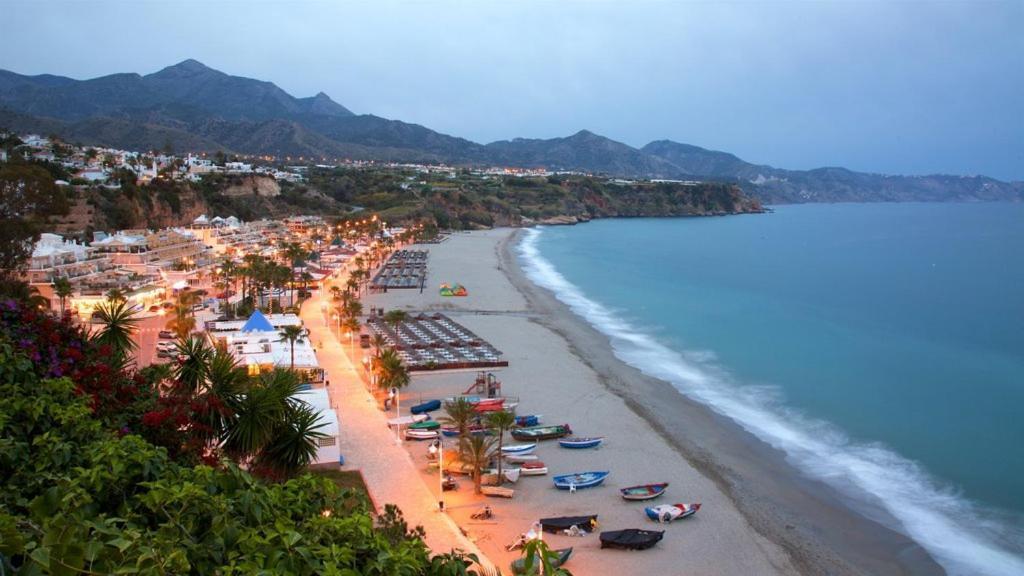 Apartamento La Casa Del Abuelo Nerja Zewnętrze zdjęcie